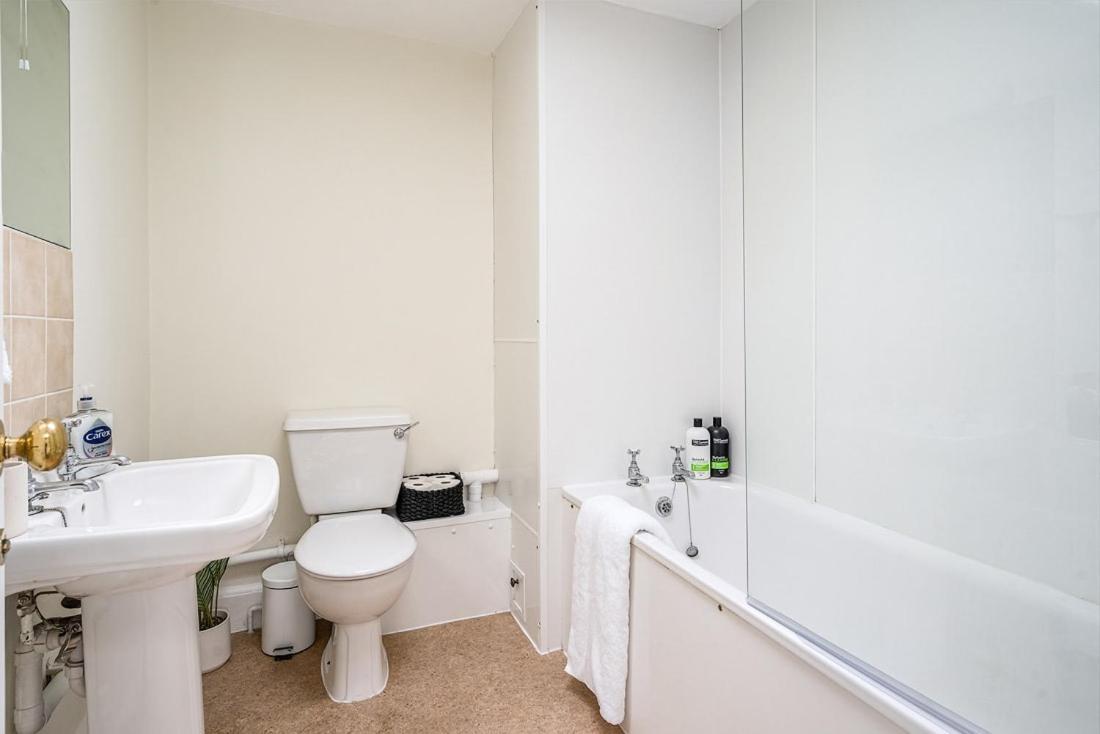 Beautiful Character 3 Bed City Centre Apartment Bath Esterno foto